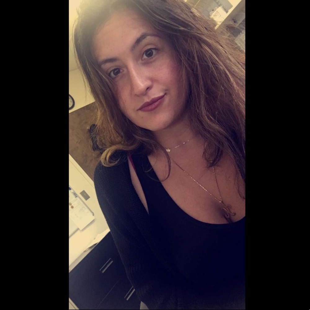 Meet your Posher, Kelly